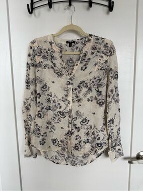 Express Cream Floral Button-Front Blouse